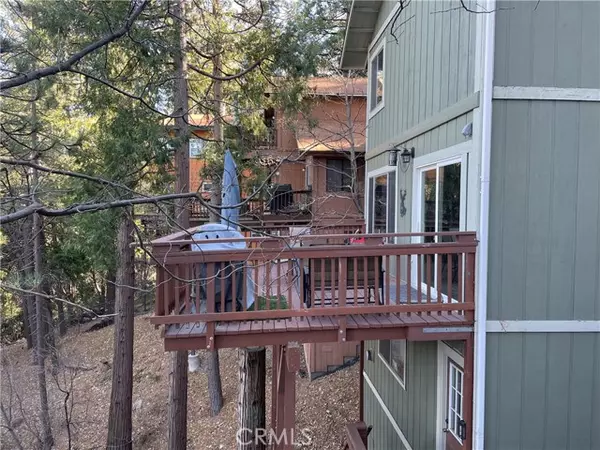 Crestline, CA 92325,23872 Scenic Drive