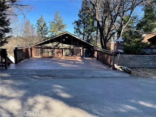 Crestline, CA 92325,23872 Scenic Drive