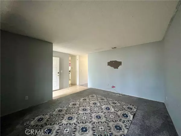 Corona, CA 92882,2237 Mcneil Circle