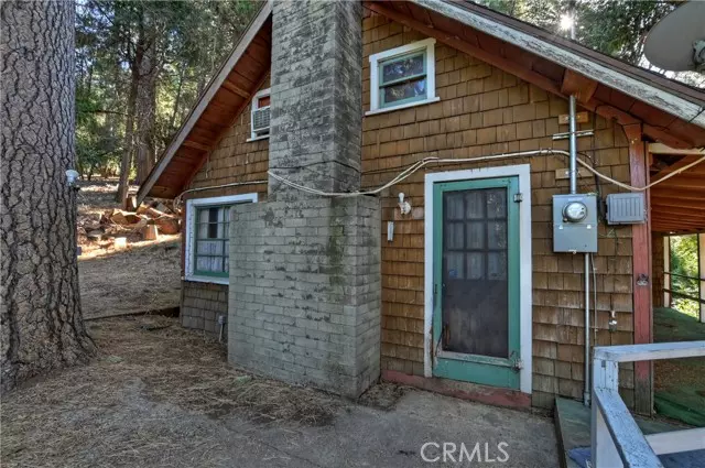 Crestline, CA 92325,480 Valley Road