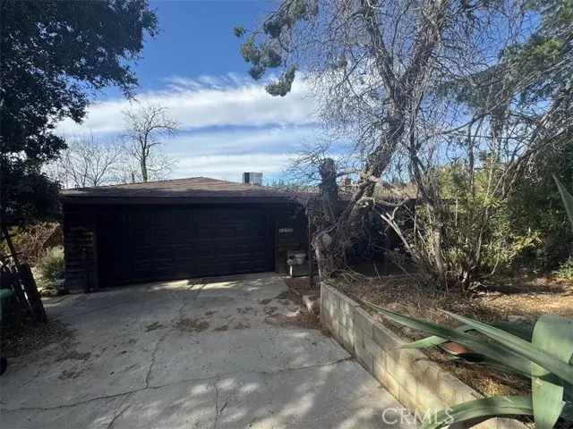 Cherry Valley, CA 92223,8879 Whispering Pines Road