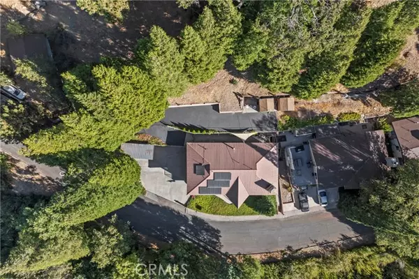 Crestline, CA 92325,22326 Glenwood Drive