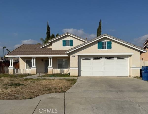 27760 Pebble Court, Highland, CA 92346