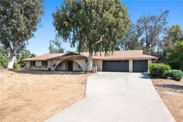 18561 Bert Road, Riverside, CA 92508