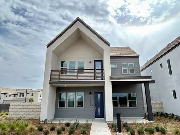 27333 Creekwood Lane, Valencia, CA 91381
