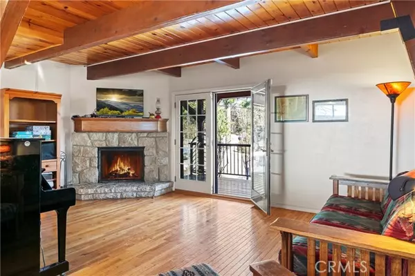 Twin Peaks, CA 92391,26509 Lake Forest Drive