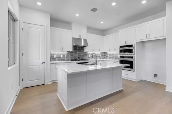 Irvine, CA 92618,308 Terrapin