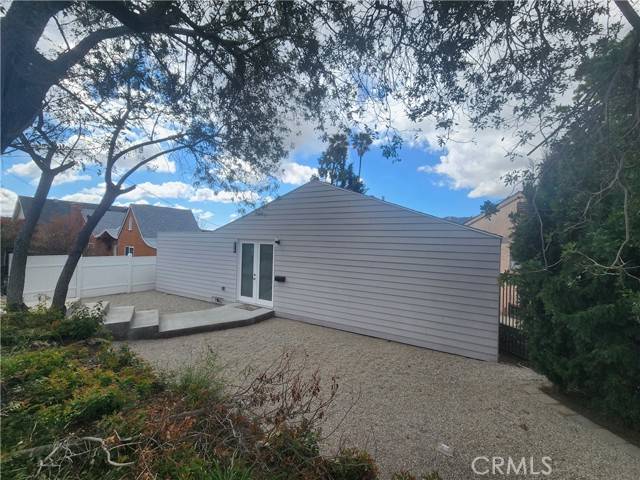 2534 Community Avenue, Montrose, CA 91020