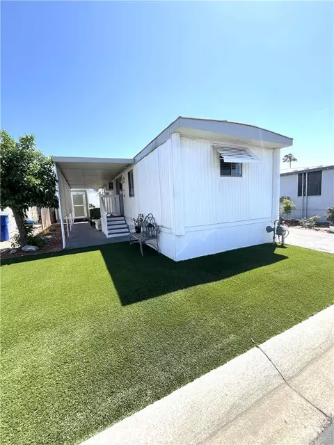3700 Buchanan Street, Riverside, CA 92503