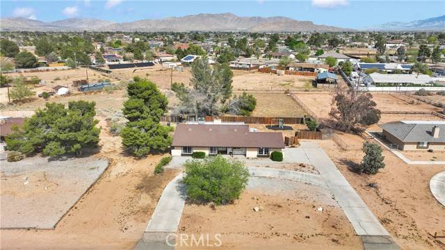 13885 Hopi Road, Apple Valley, CA 92307