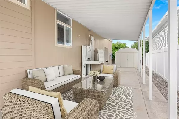Corona, CA 92882,1194 Cambridge
