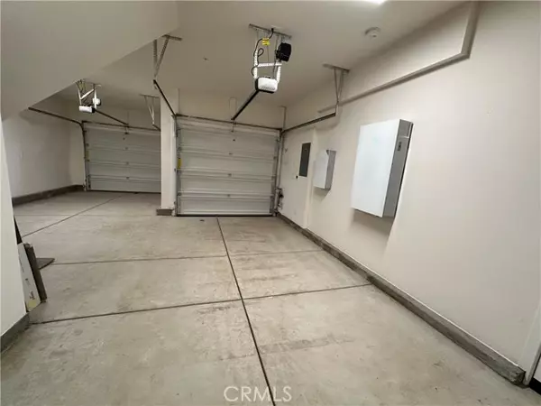 Santa Paula, CA 93060,1877 Coffeeberry Road