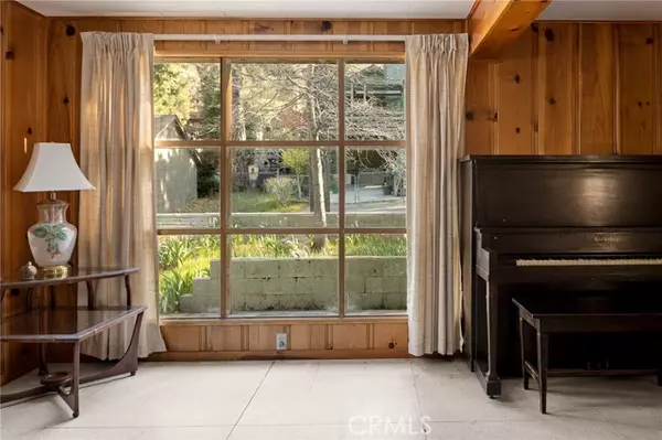 Crestline, CA 92325,23053 Pine Lane