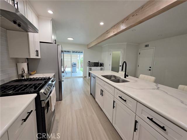 327 Naomi Street, Redlands, CA 92374