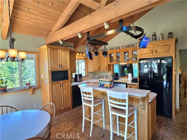 Lake Arrowhead, CA 92352,943 Grass Valley Road