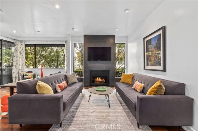 Los Angeles, CA 90025,1830 Westholme Avenue