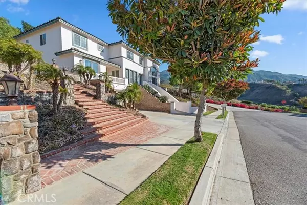 Corona, CA 92882,975 Manor Way