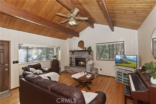 Crestline, CA 92325,1027 Nesthorn Drive