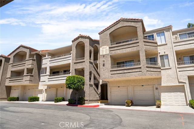 2045 Las Colinas Circle, Corona, CA 92879