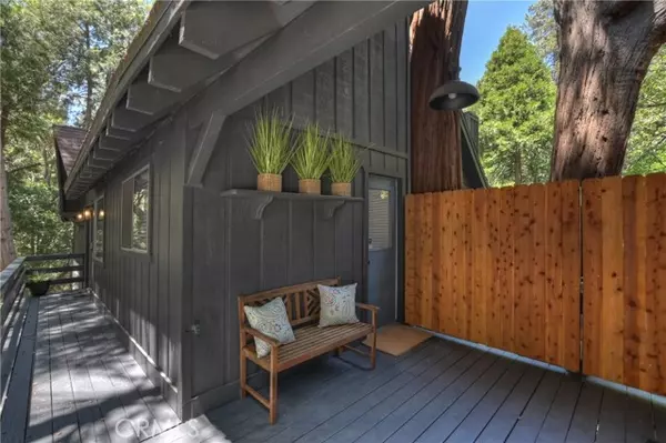 Lake Arrowhead, CA 92352,309 Golden Lane