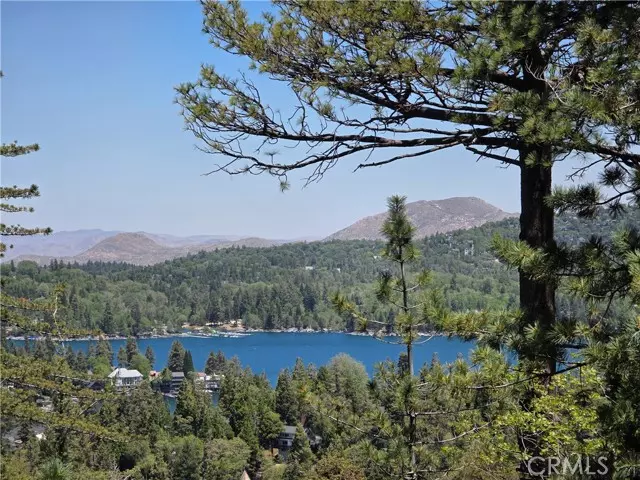 Lake Arrowhead, CA 92352,551 Raccoon Court