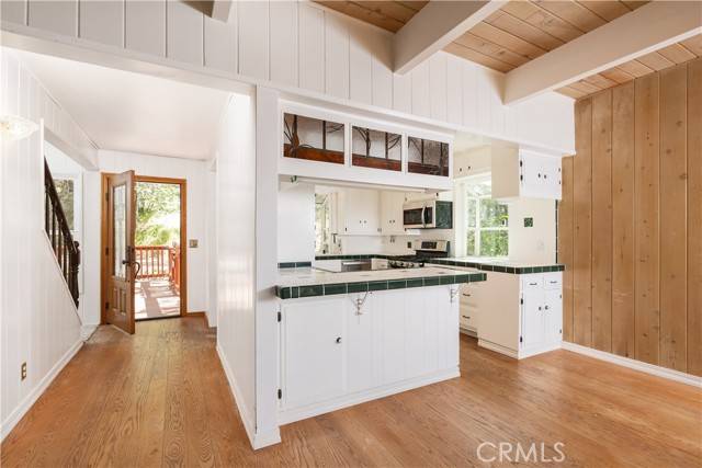 Lake Arrowhead, CA 92352,1268 Aleutian Drive
