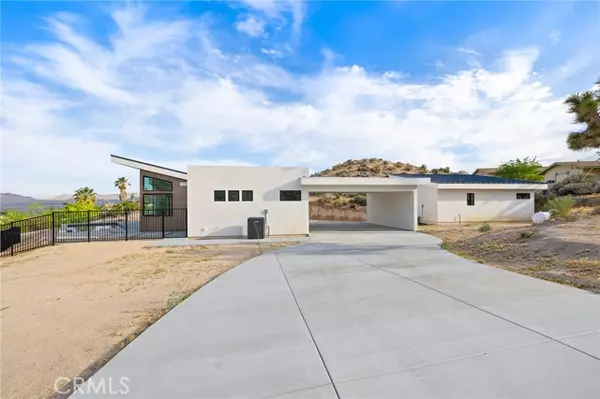 6218 Farrelo Road, Yucca Valley, CA 92284
