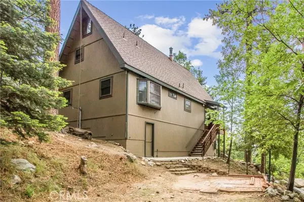 Angelus Oaks, CA 92305,6429 Cedar Avenue