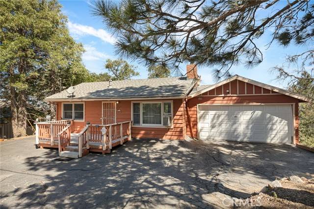 Running Springs, CA 92382,30400 Live Oak Drive