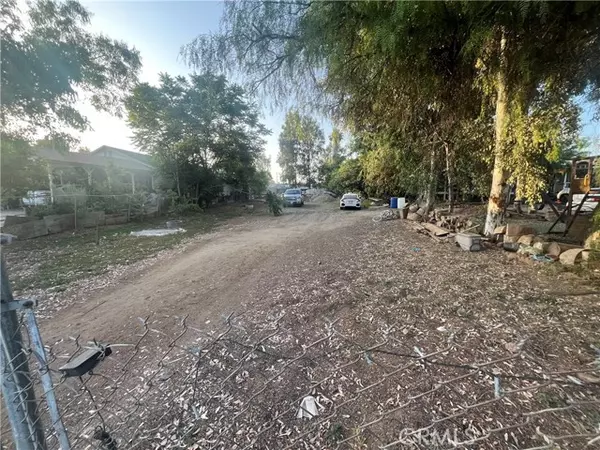 Perris, CA 92570,21580 Lane Street