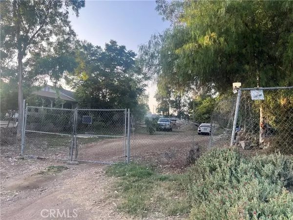 Perris, CA 92570,21580 Lane Street