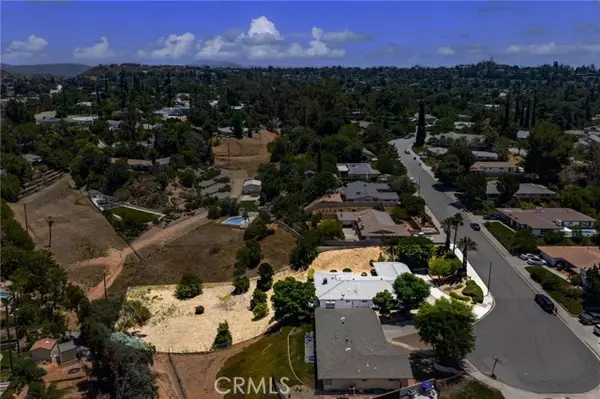 Redlands, CA 92373,1517 Pamela Crest