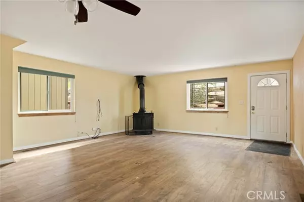 Arrowbear, CA 92382,33159 Ridge Road