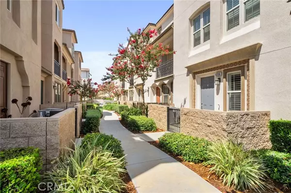 Eastvale, CA 91752,6396 Pictor Court