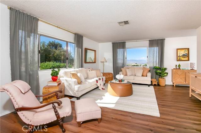 46404 Kings Canyon Road, Lancaster, CA 93536