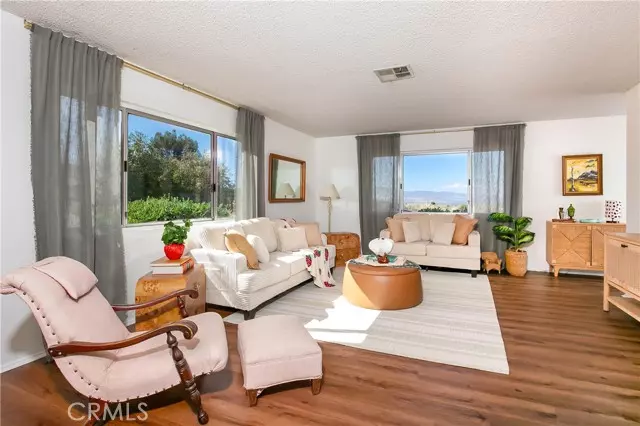 46404 Kings Canyon Road, Lancaster, CA 93536