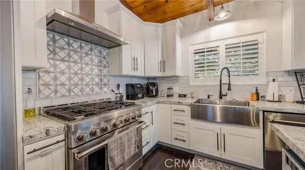 370 Weisshorn Drive, Crestline, CA 92325