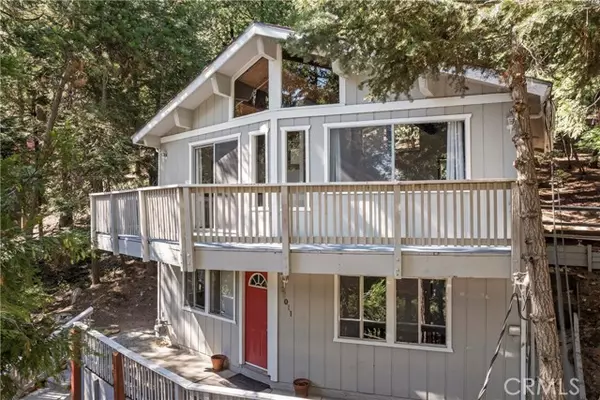 24011 Lakeview Drive, Crestline, CA 92325