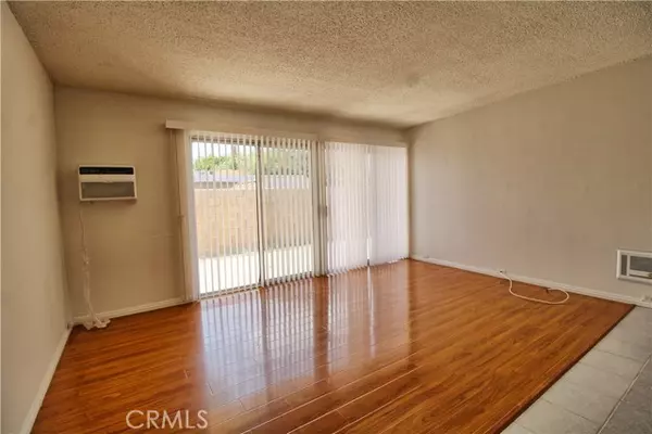 Palm Springs, CA 92264,567 Desert Way