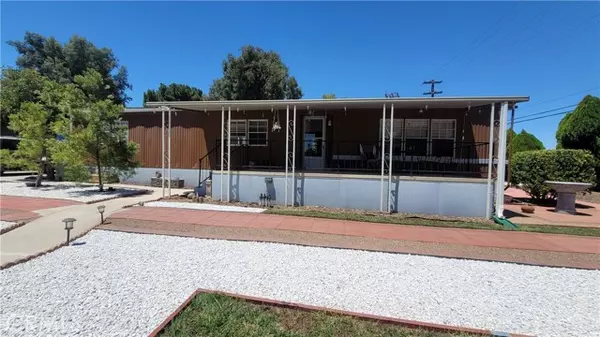 19817 Grand Avenue, Lake Elsinore, CA 92530