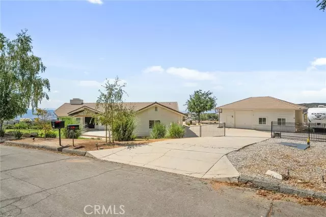 Yucaipa, CA 92399,13288 Oak Crest Drive
