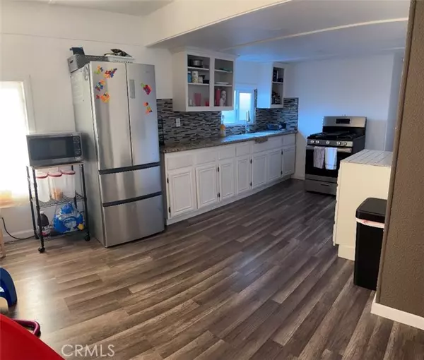 Hemet, CA 92543,430 North Palm Avenue