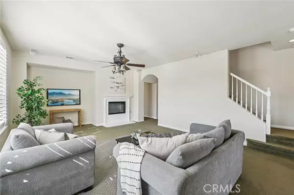 Eastvale, CA 92880,13879 Dearborn Street