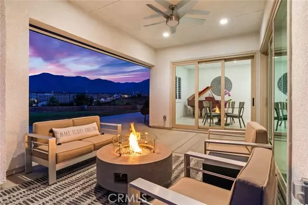 Corona, CA 92883,11565 Dovecoat Way