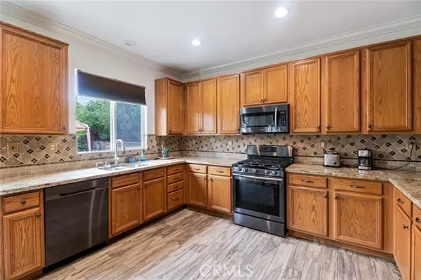 Mentone, CA 92359,2180 Stonewood Street