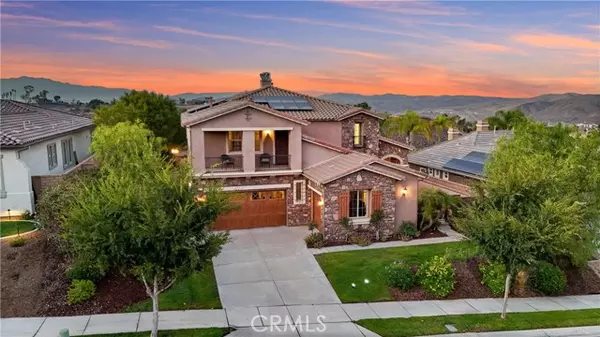 Corona, CA 92883,8072 Soft Winds Drive