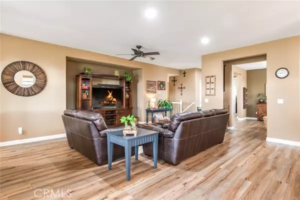 Corona, CA 92883,8789 Cuyamaca Street