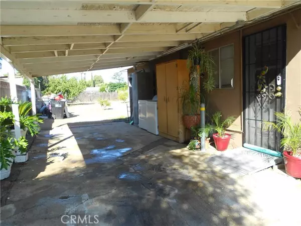 Corona, CA 92882,134 North Cota Street