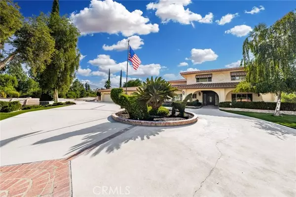 Redlands, CA 92373,1922 Country Club Lane