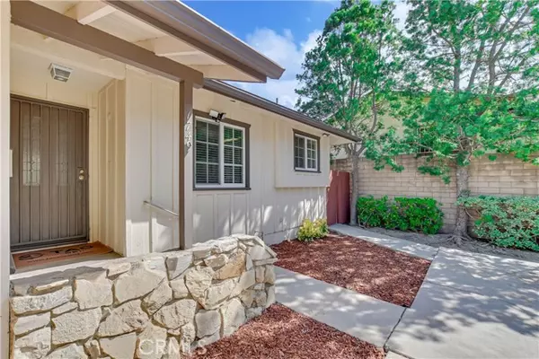 Los Angeles, CA 90065,1749 Sunny Heights